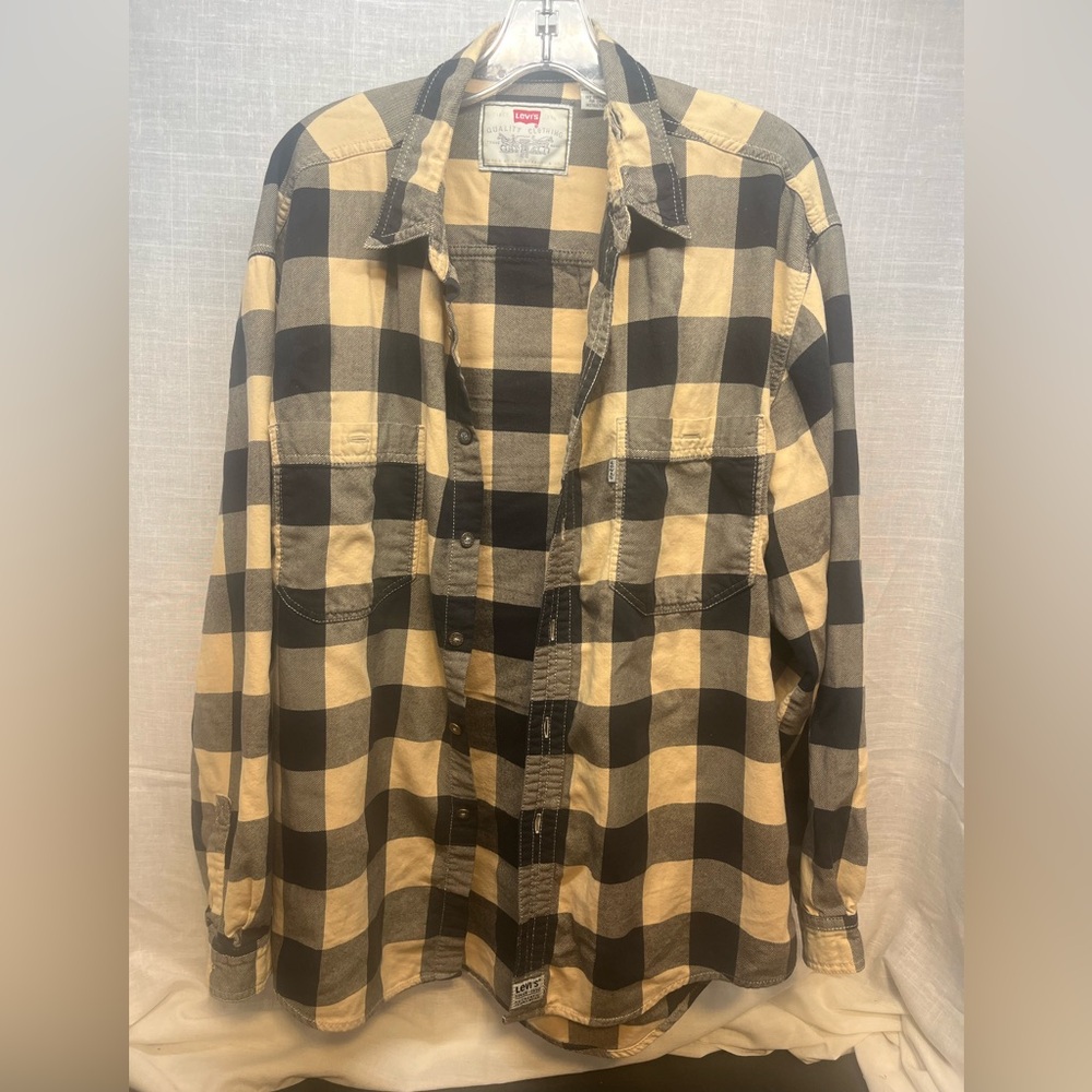 Levi's Black and Tan Plaid Flannel